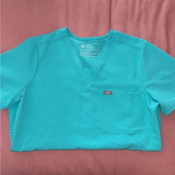 Figs Oasis Caterina Scrub Top - Picture 2 of 3